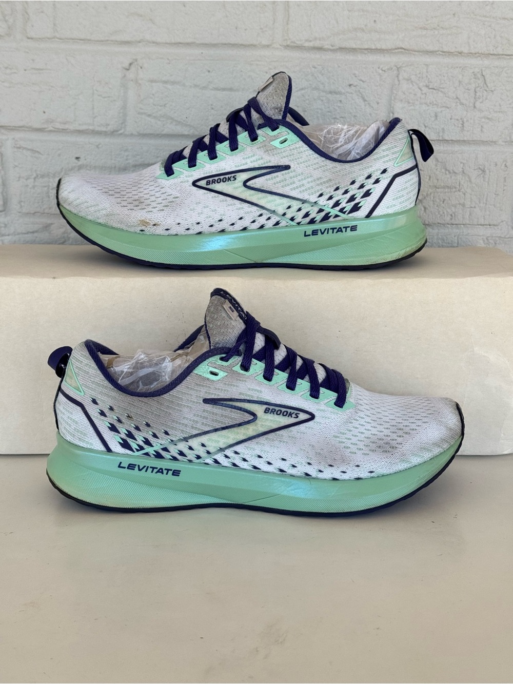 Brooks Levitate 5 Running Shoes Women's 8